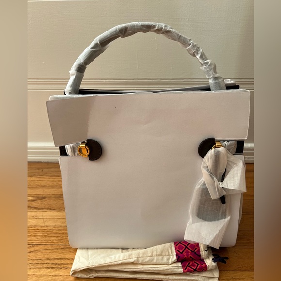 NWT Tory Burch Lee Radziwill Embossed Double Bag - Picture 4 of 5